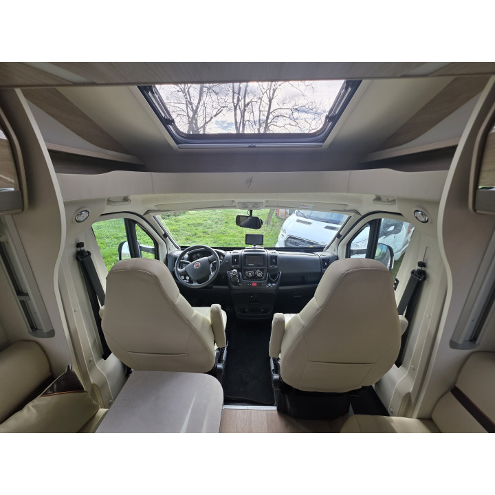Camping-car intégral Pilote G740C Expression occasion récent
