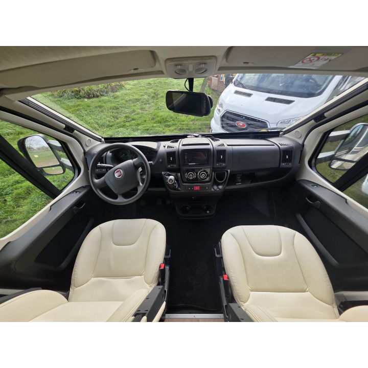 Camping-car intégral Pilote G740C Expression occasion récent