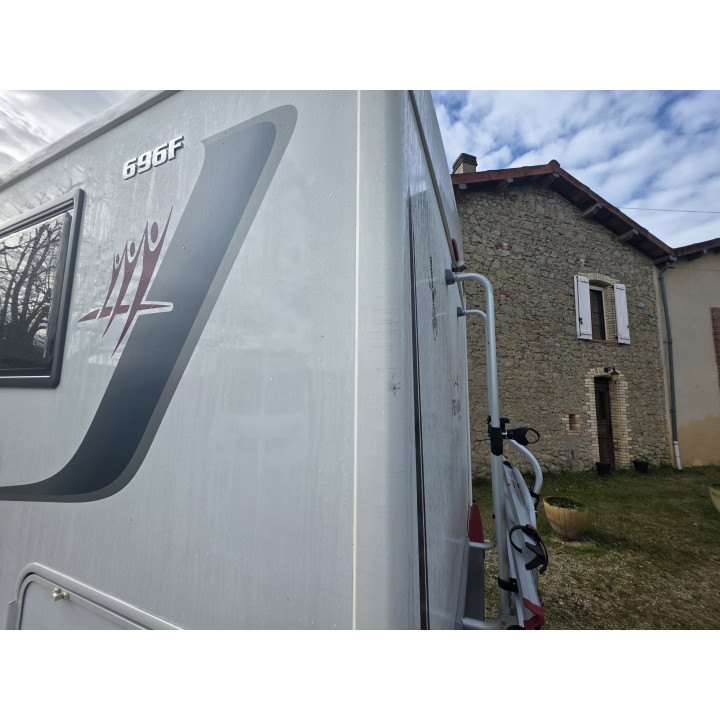 Camping-car intégral Pilote G740C Expression occasion récent