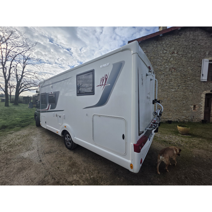 Camping-car intégral Pilote G740C Expression occasion récent