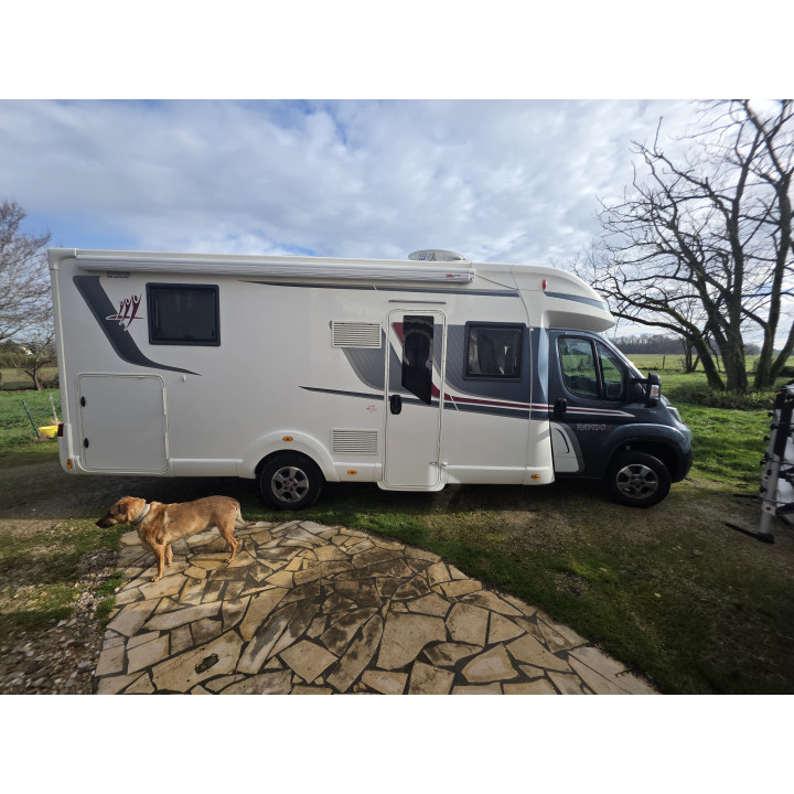 Camping-car intégral Pilote G740C Expression occasion récent