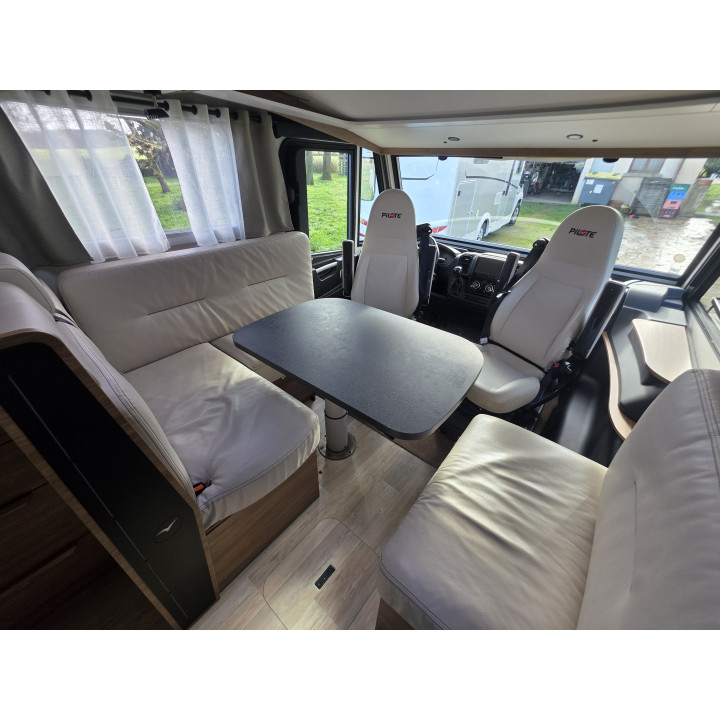 Camping-car intégral Pilote G740C Expression occasion récent