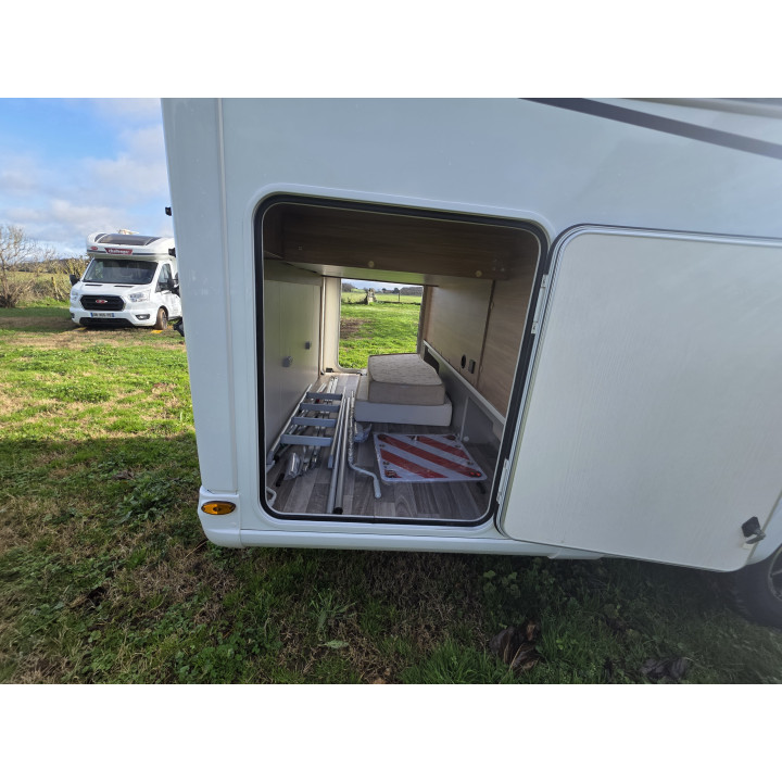 Camping-car intégral Pilote G740C Expression occasion récent