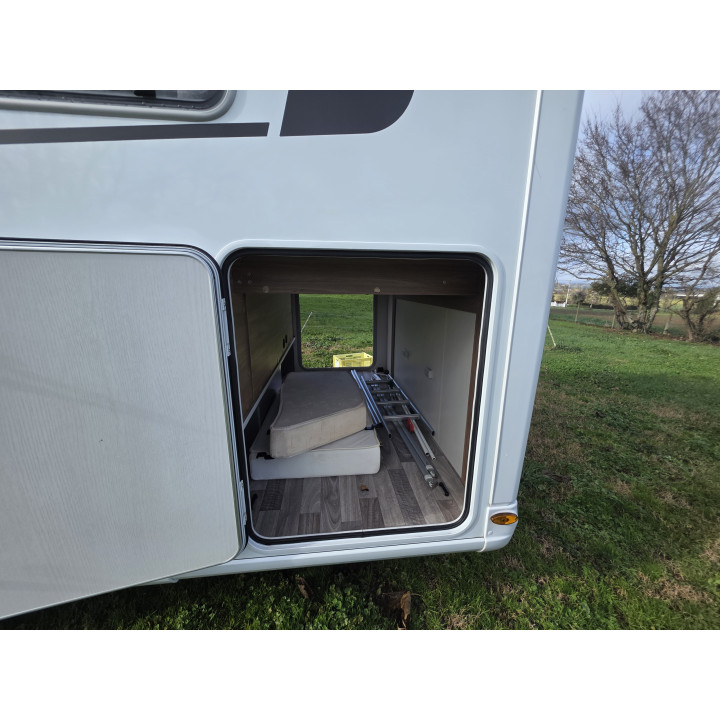 Camping-car intégral Pilote G740C Expression occasion récent