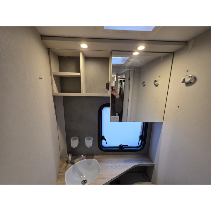 Camping-car intégral Dethleffs I7057DBL 2022 occasion récent