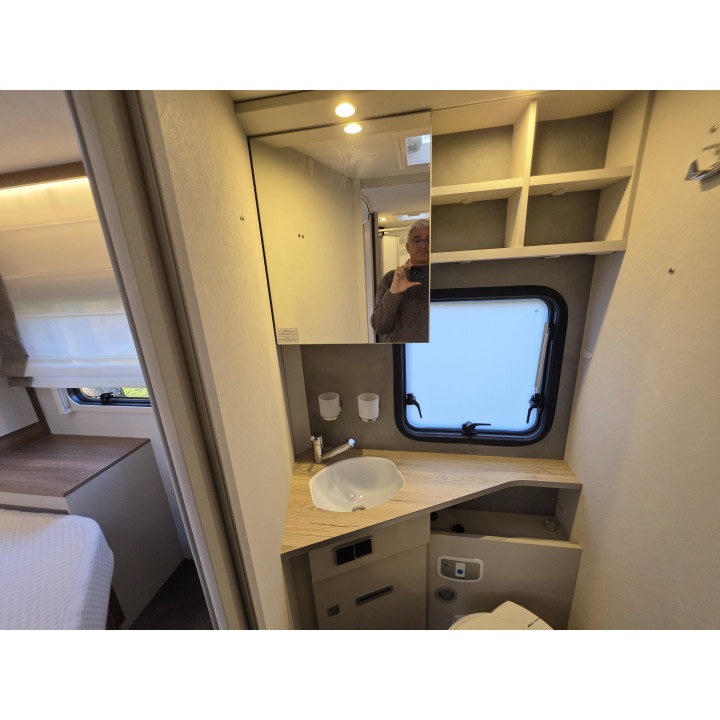 Camping-car intégral Dethleffs I7057DBL 2022 occasion récent