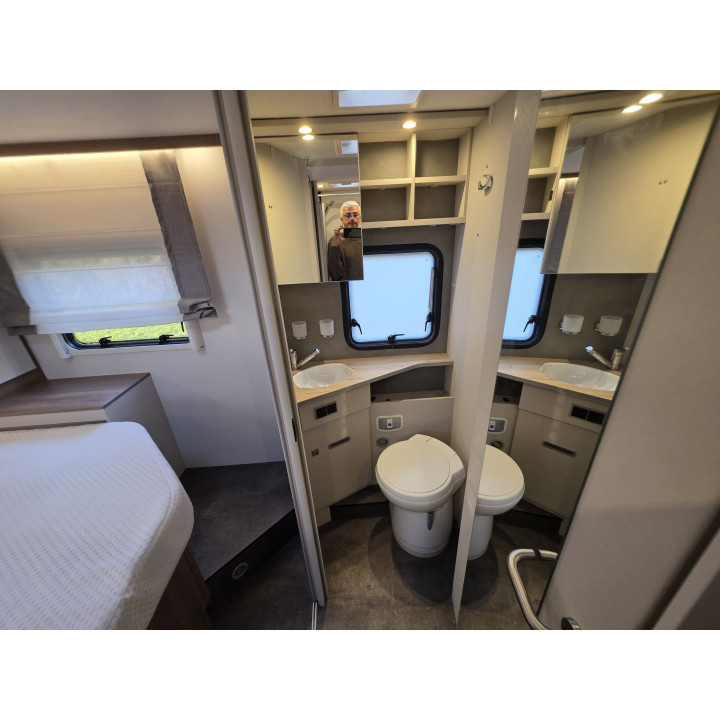 Camping-car intégral Dethleffs I7057DBL 2022 occasion récent