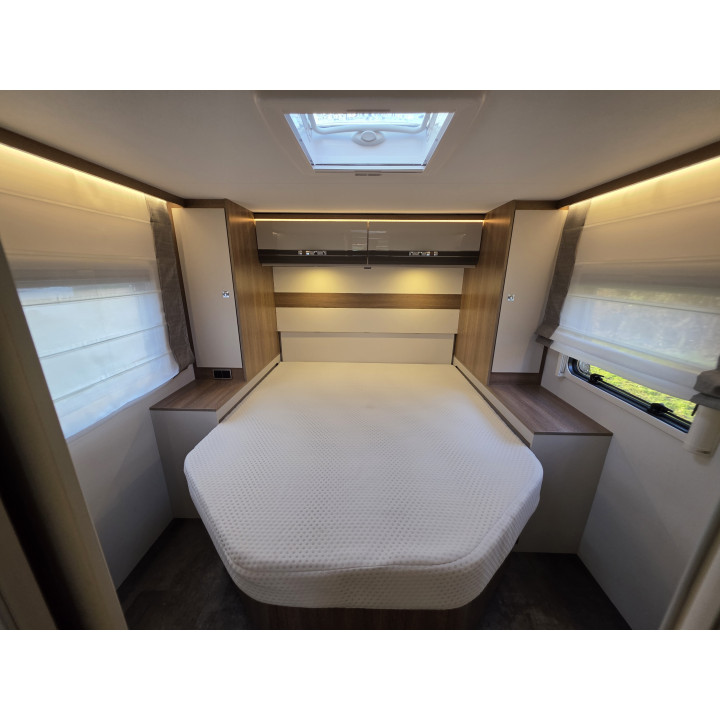 Camping-car intégral Dethleffs I7057DBL 2022 occasion récent
