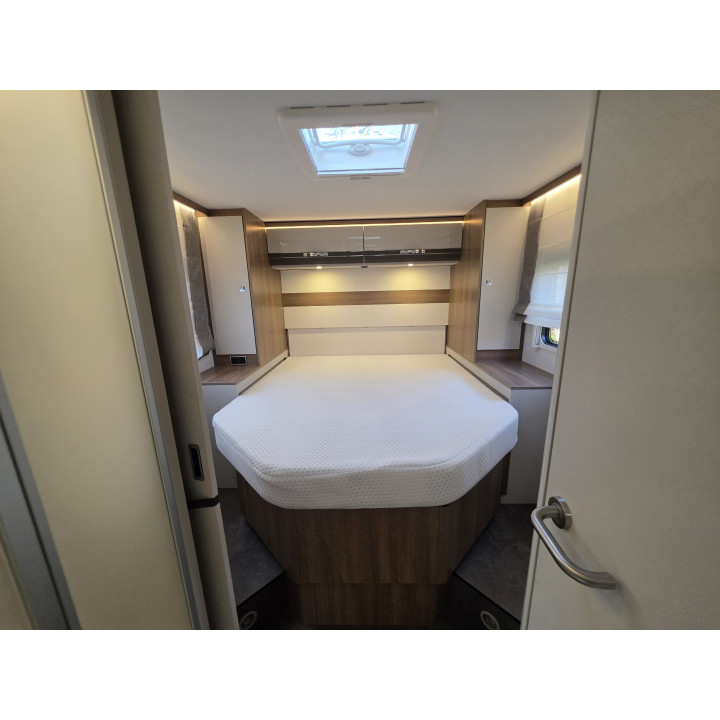Camping-car intégral Dethleffs I7057DBL 2022 occasion récent