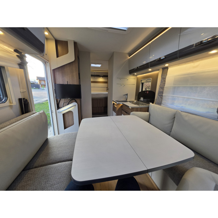 Camping-car intégral Dethleffs I7057DBL 2022 occasion récent