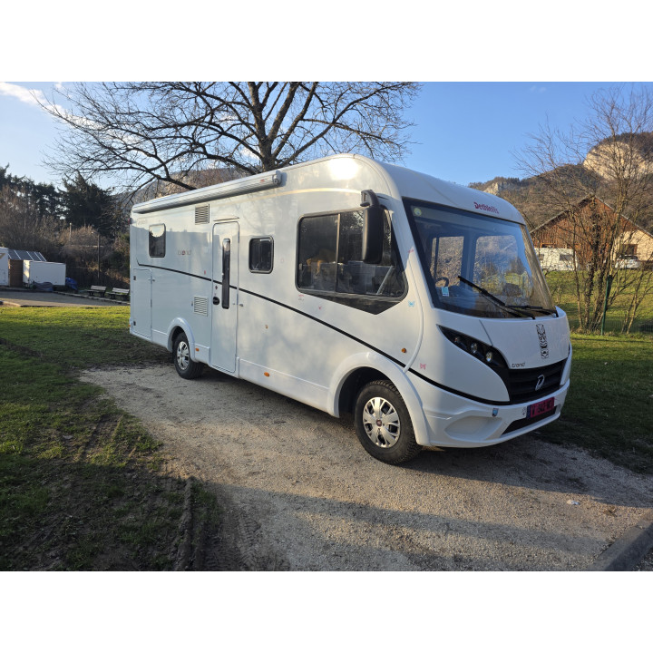 Camping-car intégral Dethleffs I7057DBL 2022 occasion récent