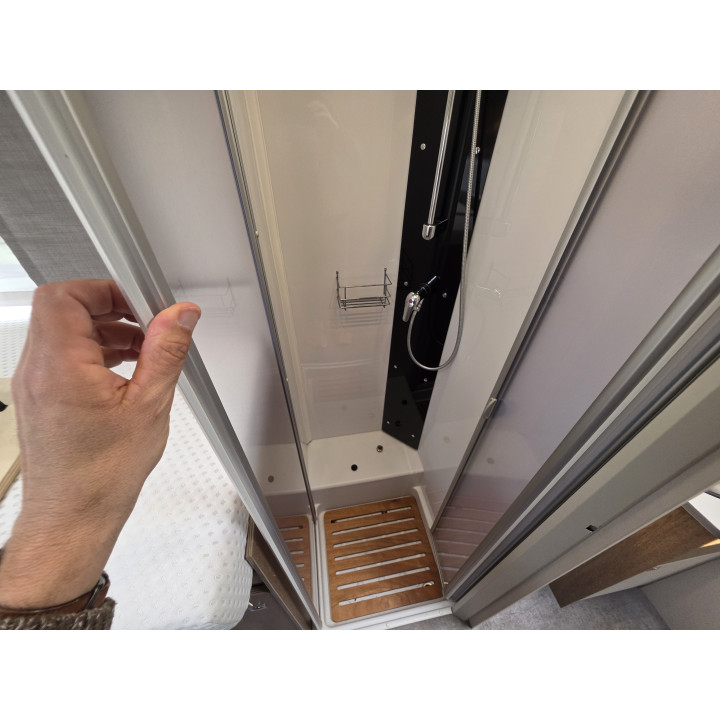 Camping-car profilé Dethleffs Trend d'occasion très bon état T7057EB