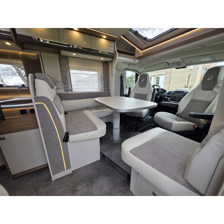 Camping-car profilé Dethleffs Trend d'occasion très bon état T7057EB 2021 22500km